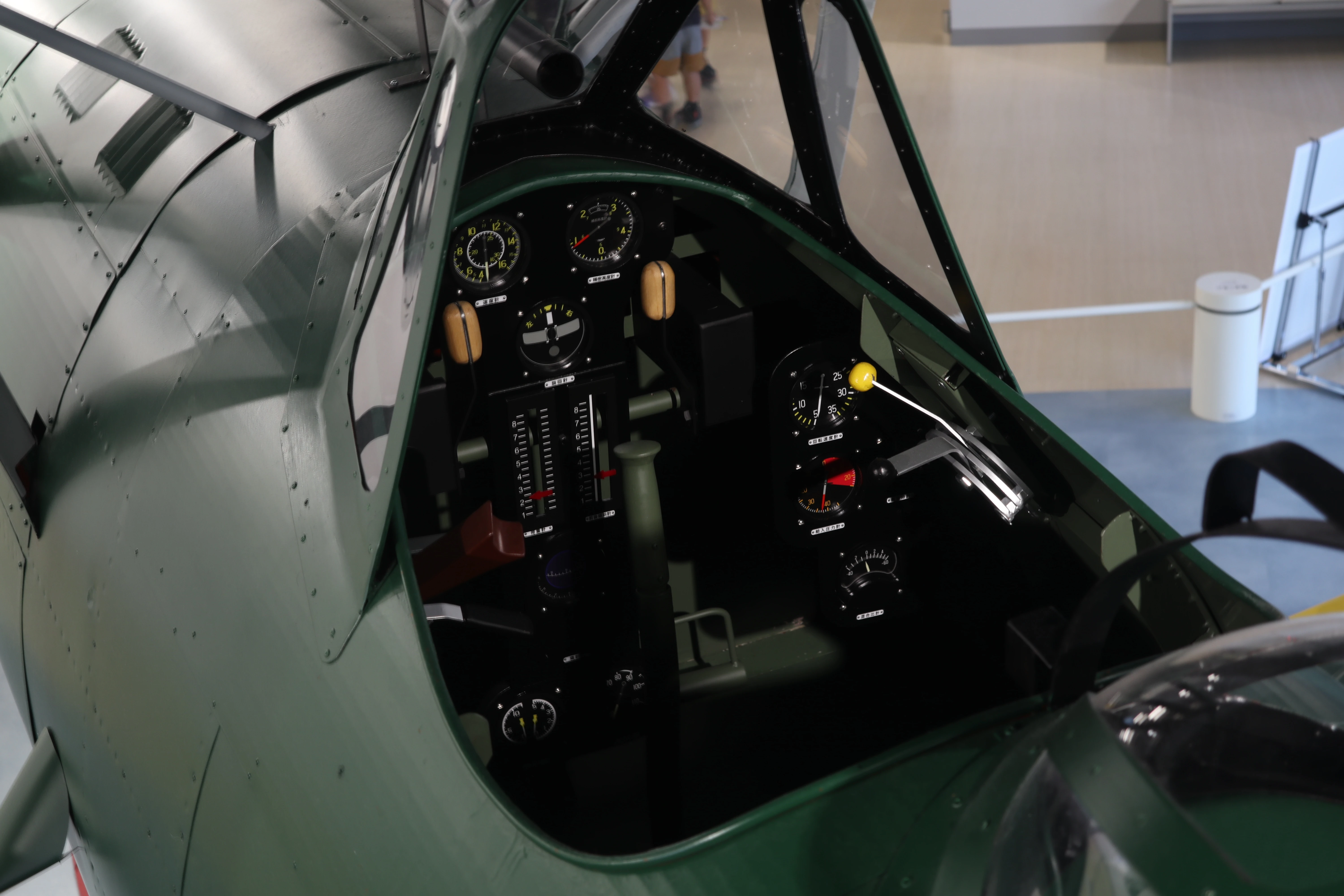 零式水侦的座舱